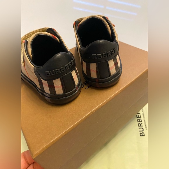Burberry Kids Check Sneakers — Size 19 - Picture 5 of 11